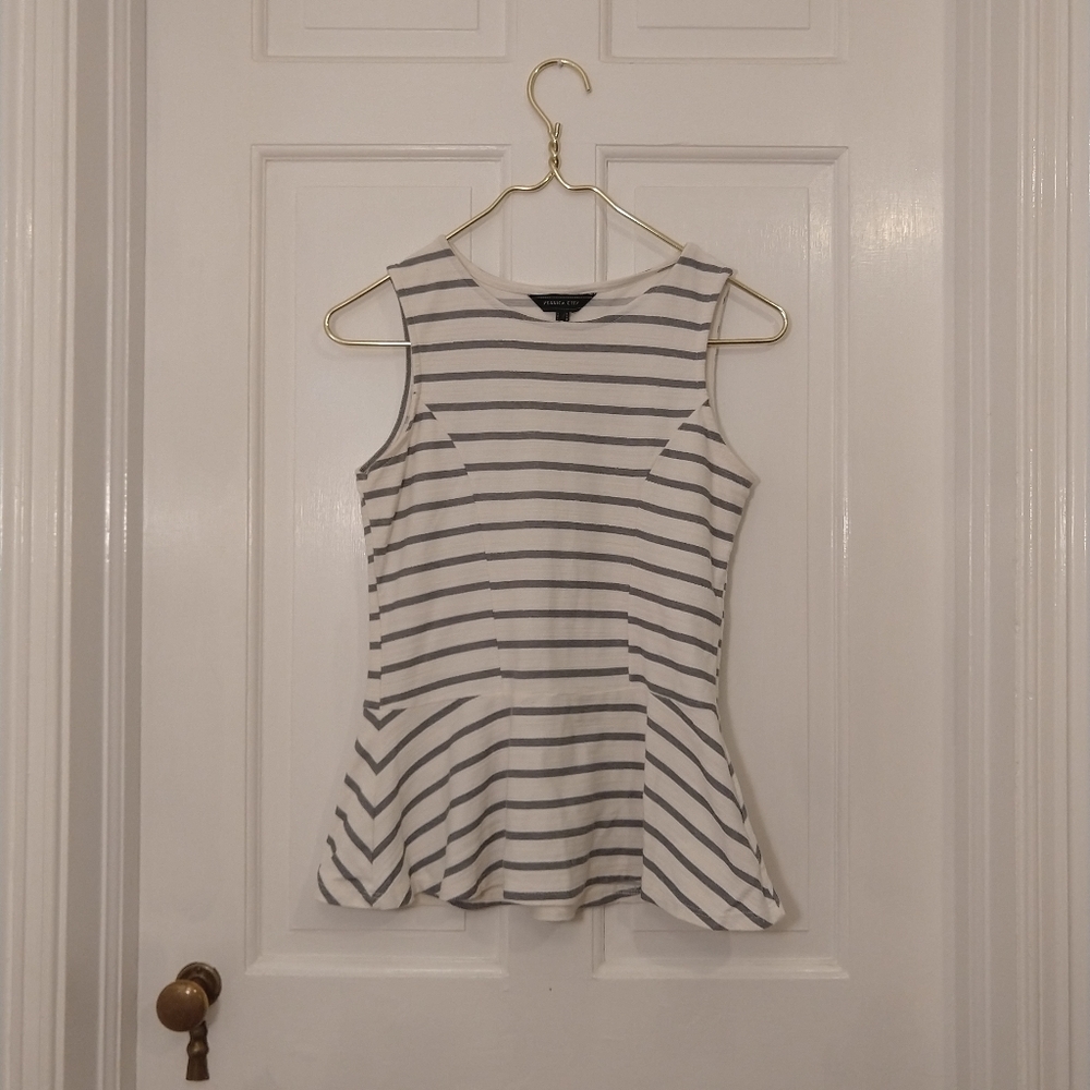 European short sleeve top - S